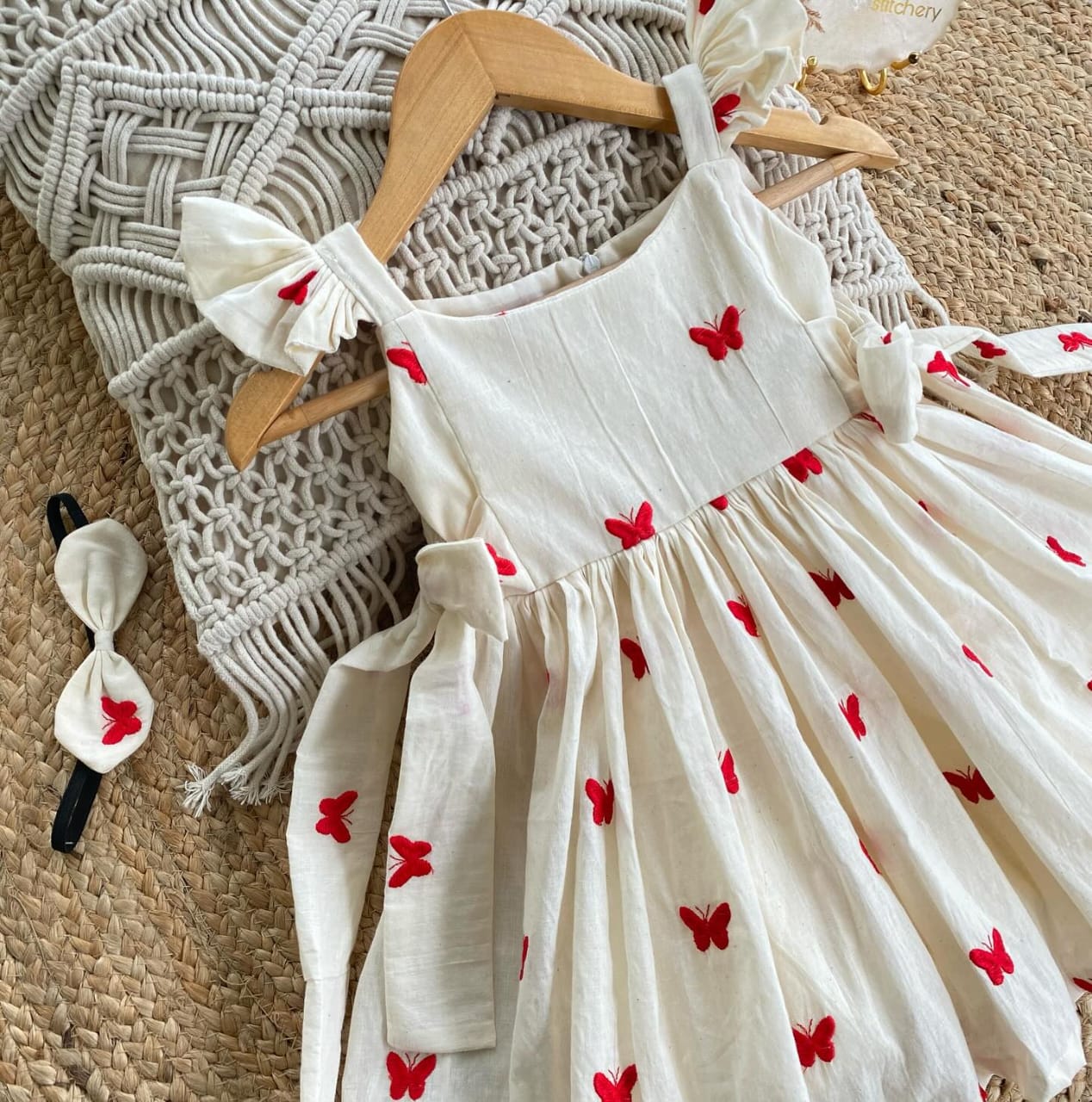 Graceful Pure Cotton Fabric Kids Frocks