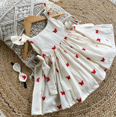 Graceful Pure Cotton Fabric Kids Frocks