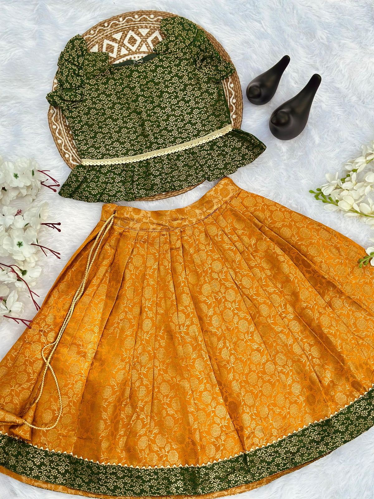 Trending Premium Broacket Fabric Reverseable Kids Lahenga Choli