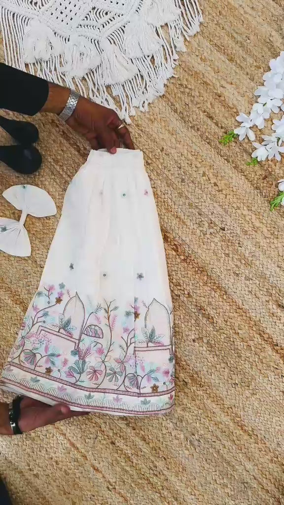 Girls' Off-White Lehenga Choli with Intricate Floral Embroidery